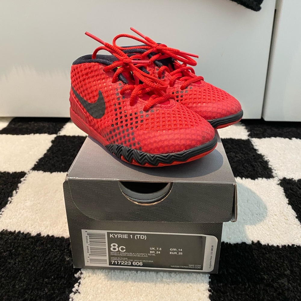 Kyrie Basketball Sneakers
